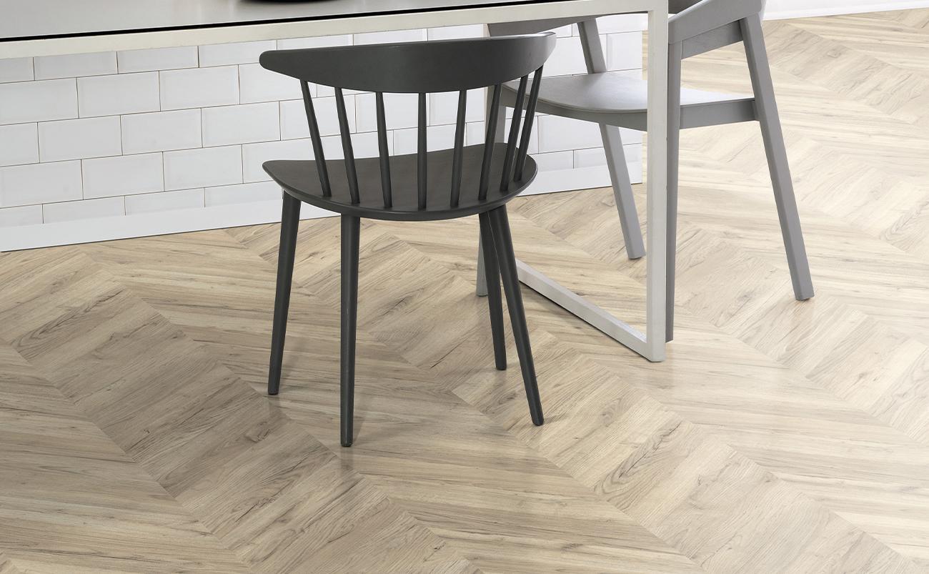 Egger Pro Kingsize 8/32 Light Rillington Oak – laminált padló