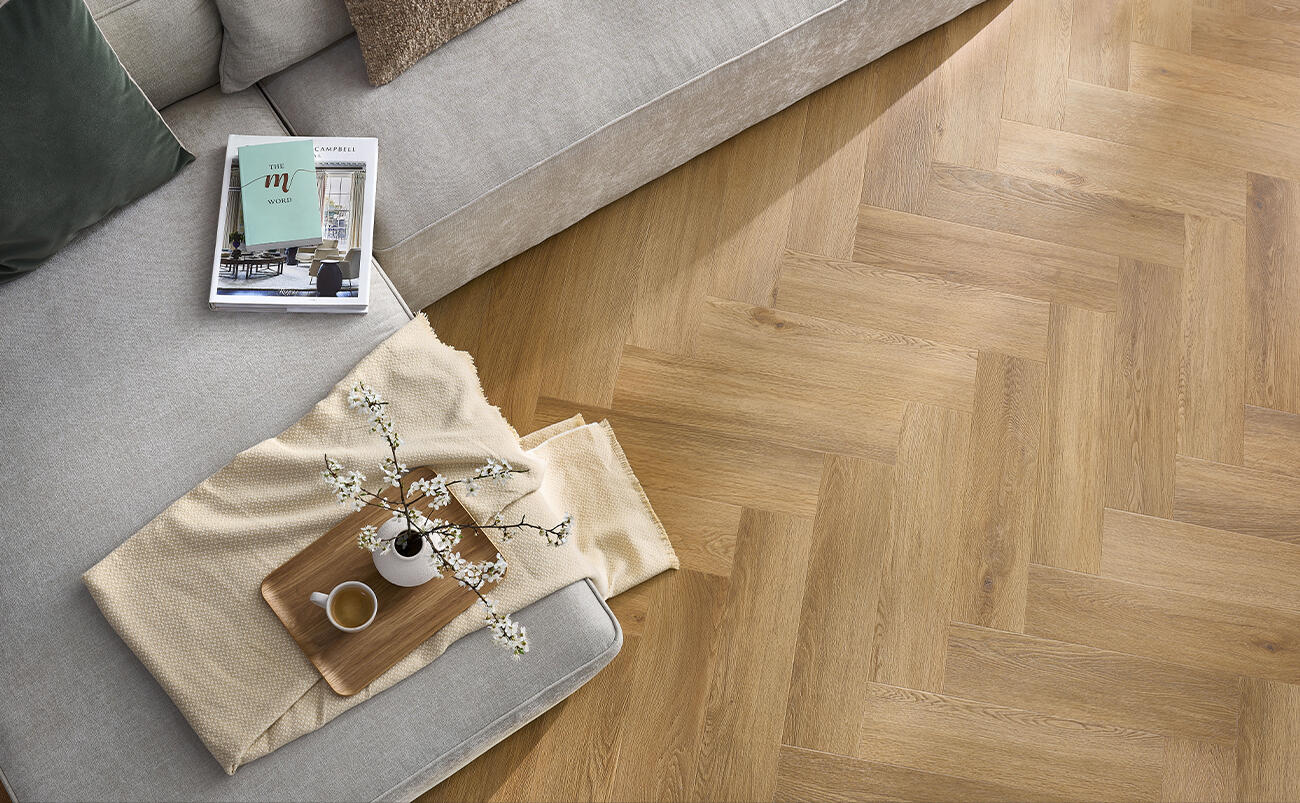 Arbiton Amaron Herringbone EIR Burbon Oak – halszálka mintás klikkes SPC padló
