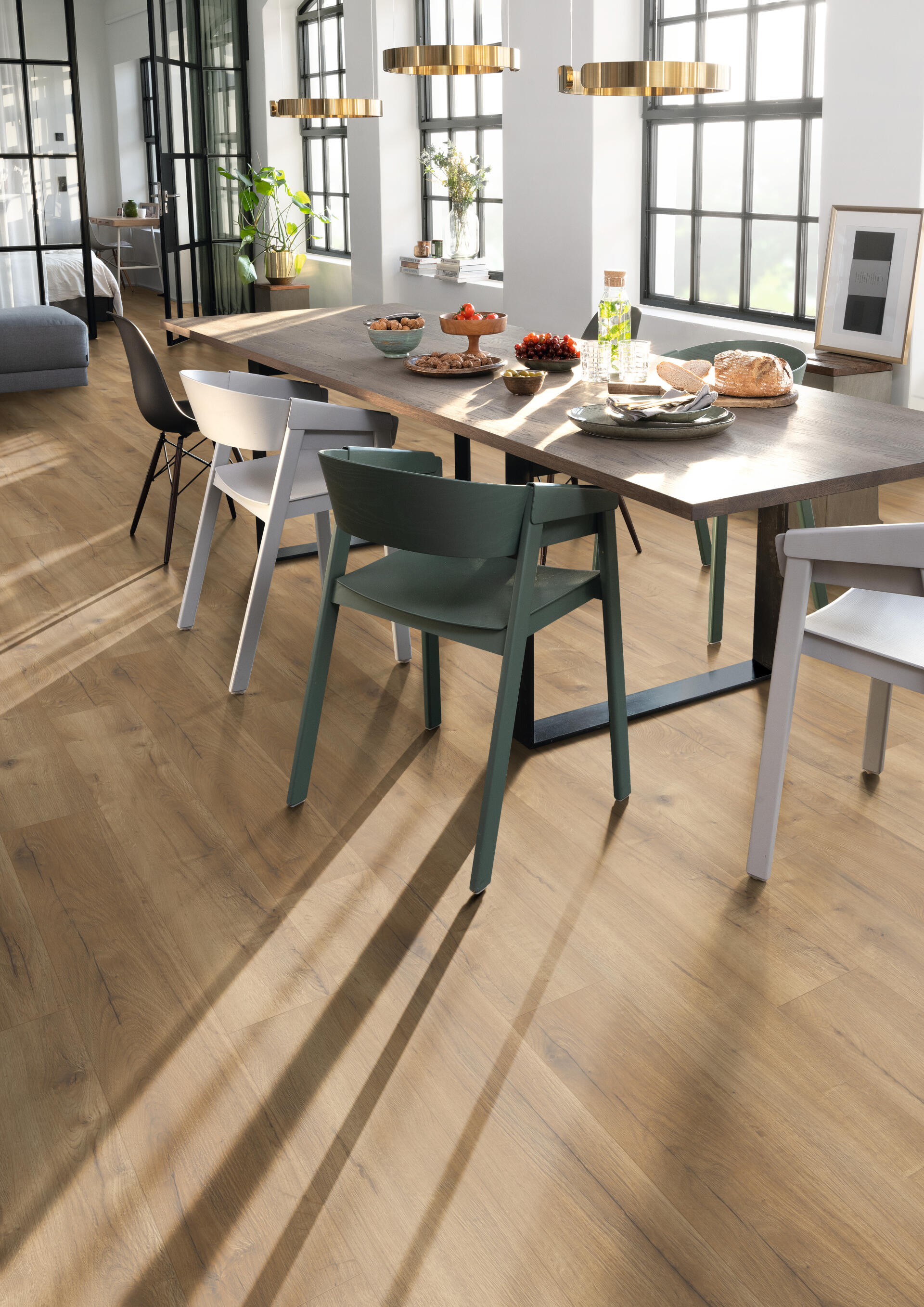 Egger Classic 8/33 Honey Loja Oak – laminált padló
