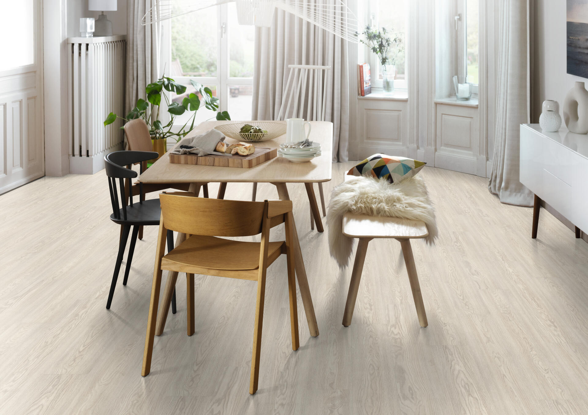 Egger Pro Classic 8/32 Aqua White Soria Oak – laminált padló