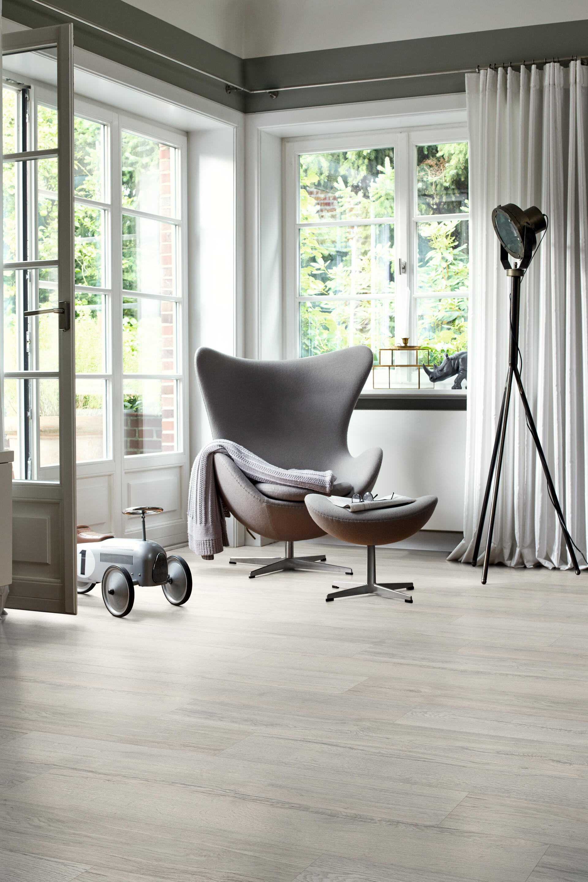 Egger Classic 8/32 Grey Elva Oak – laminált padló