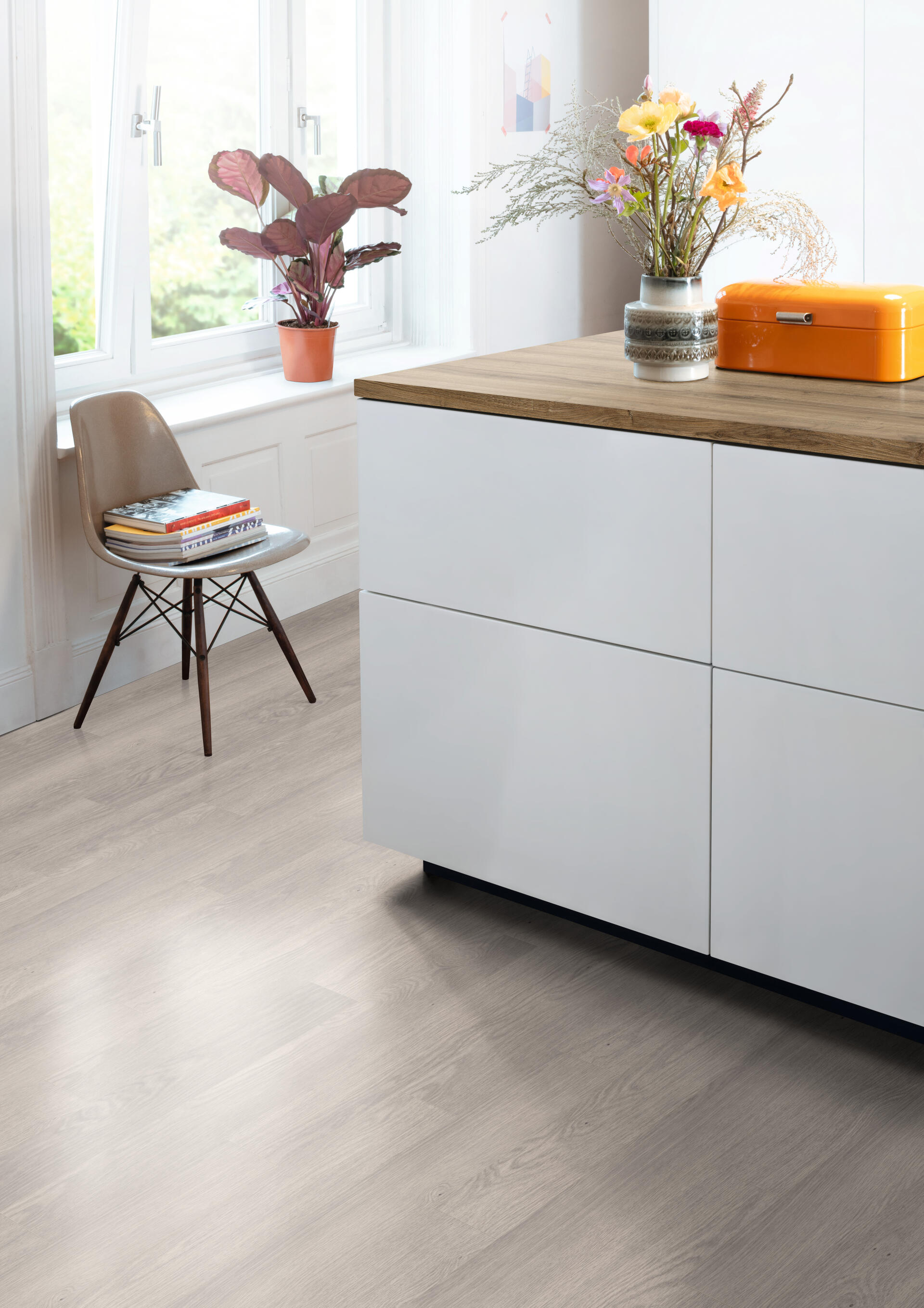 Egger Pro Medium 8/32 Aqua Grey Baronia Oak – laminált padló