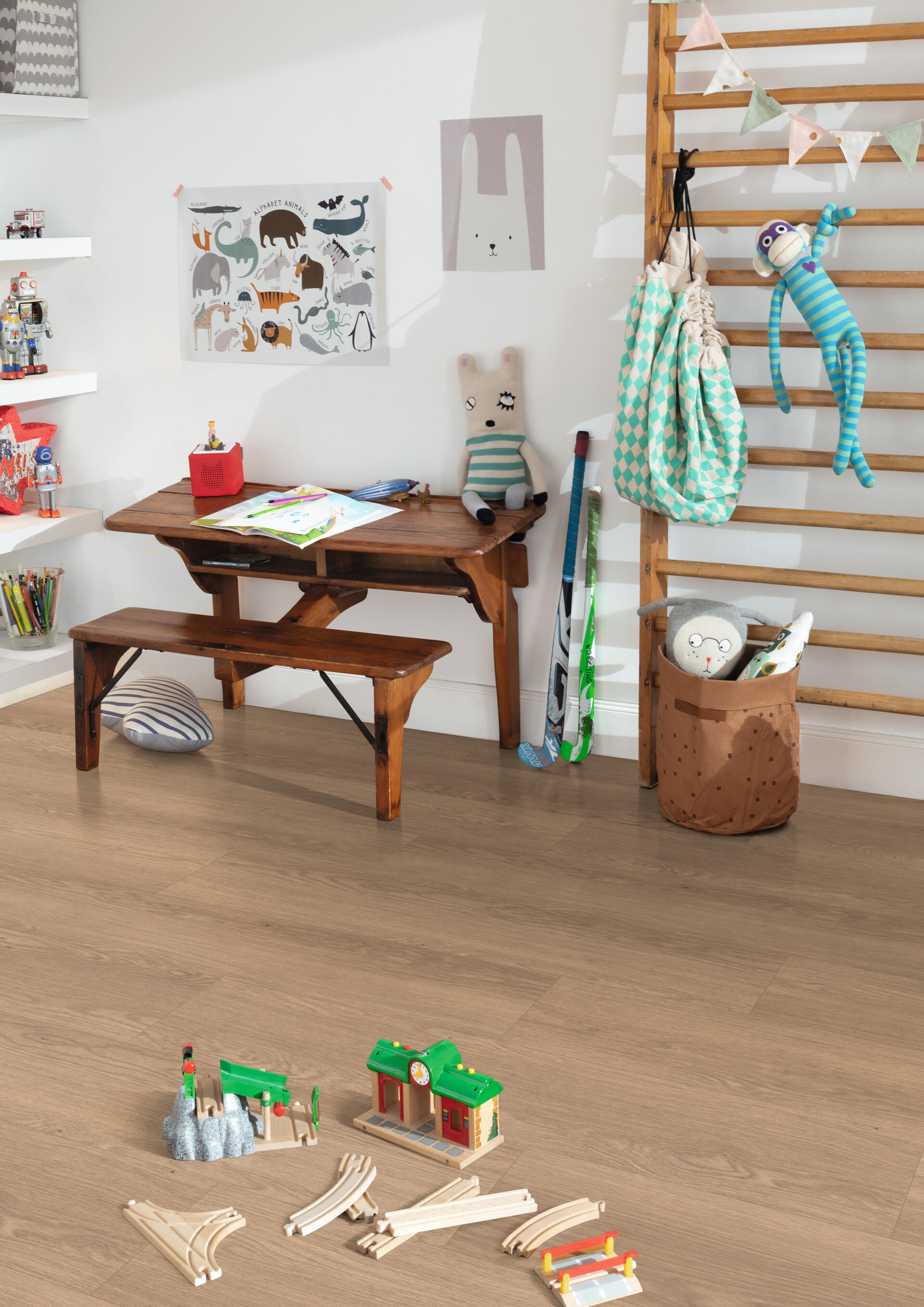 Egger Pro Large 8/32 Aqua Brown Baronia Oak – laminált padló