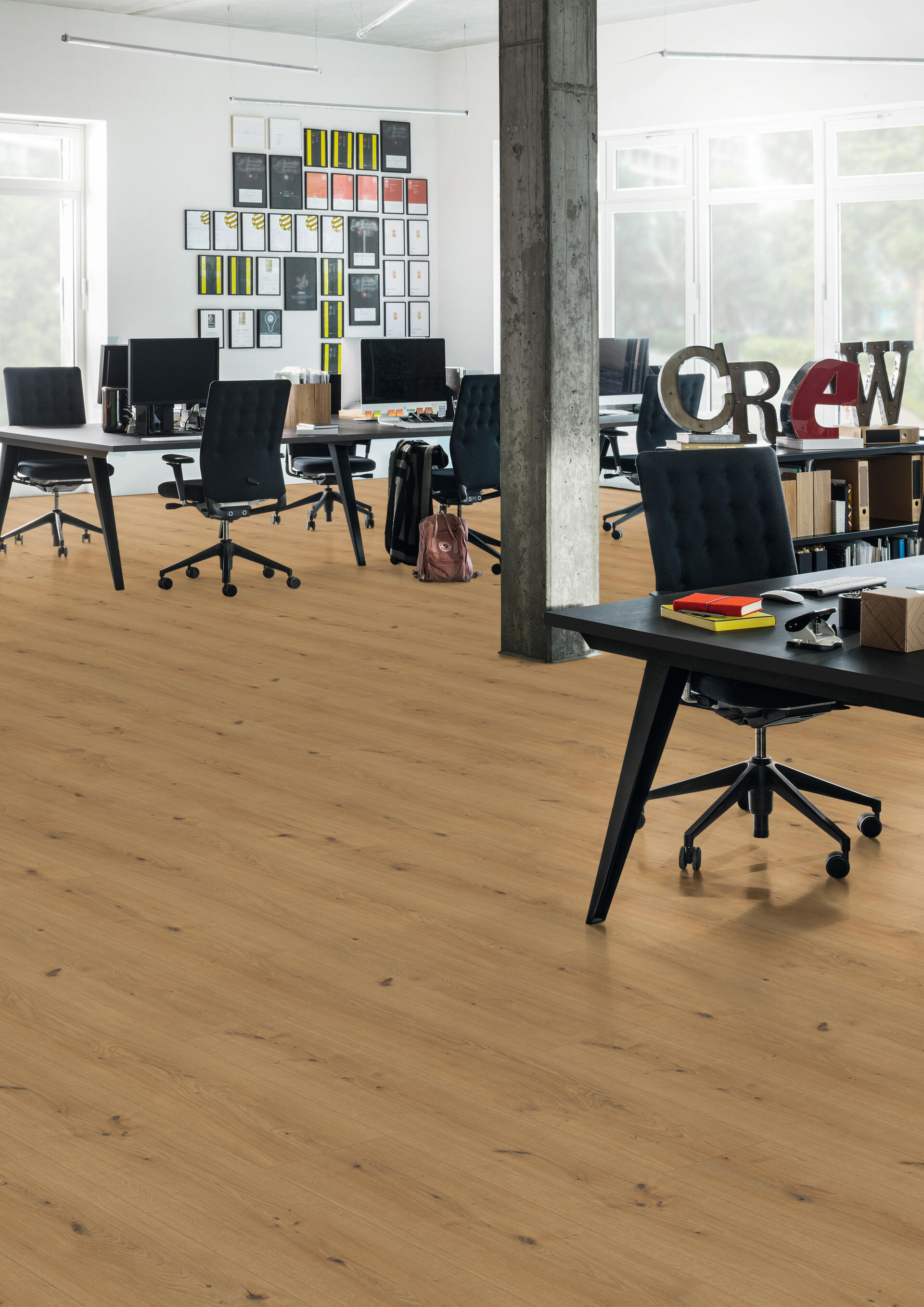 Egger Pro Long 10/33 Aqua Honey Cadiz Oak – laminált padló