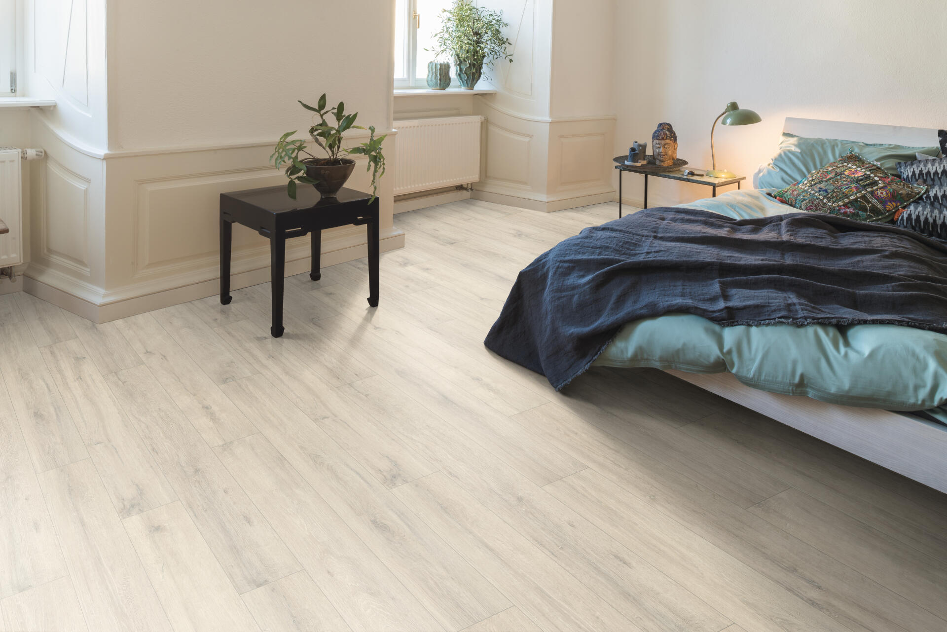 Egger Classic 7/31 Chalky Oak – laminált padló