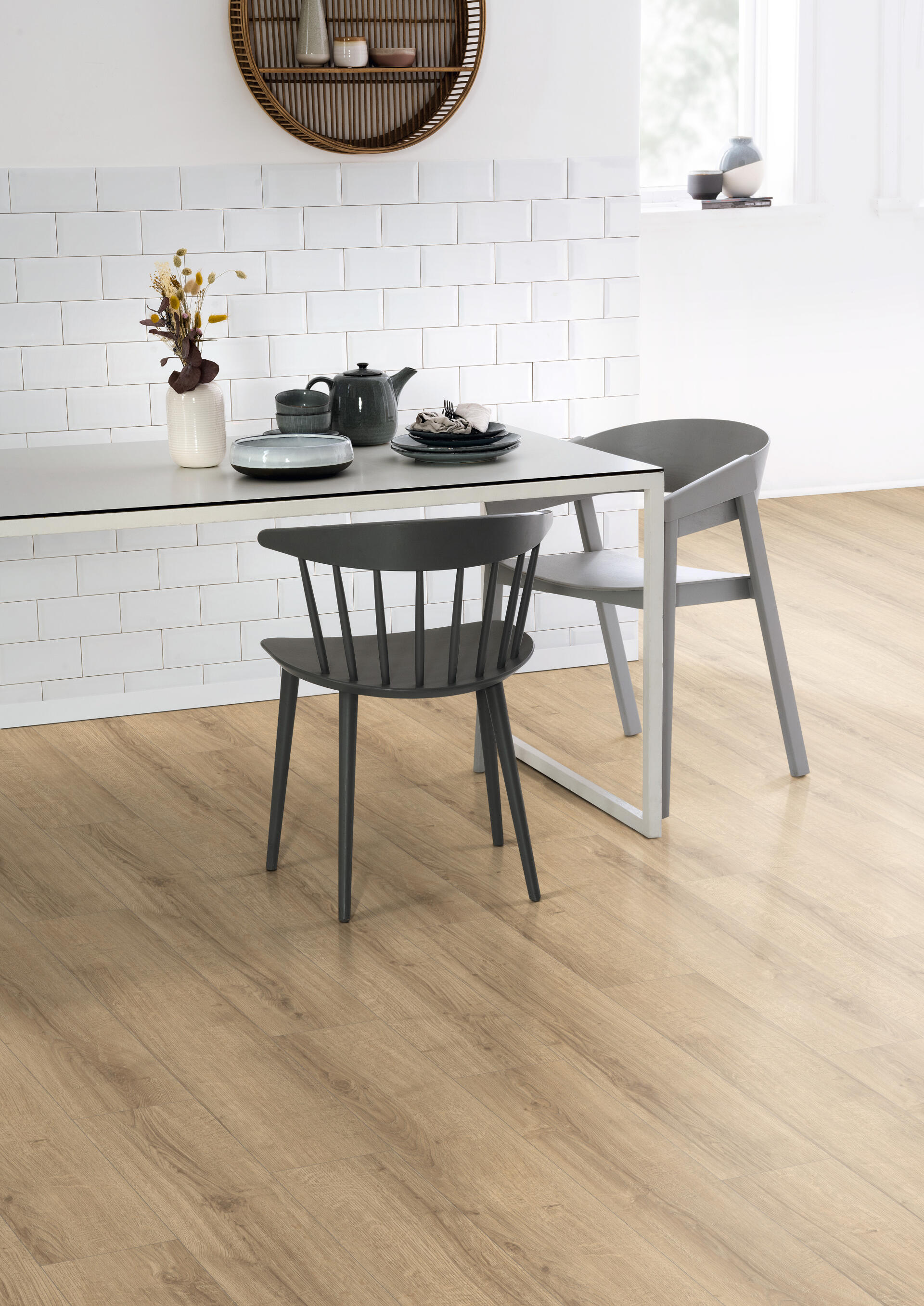 Egger Classic 10/32 Aqua Light Brown Sherman Oak – laminált padló