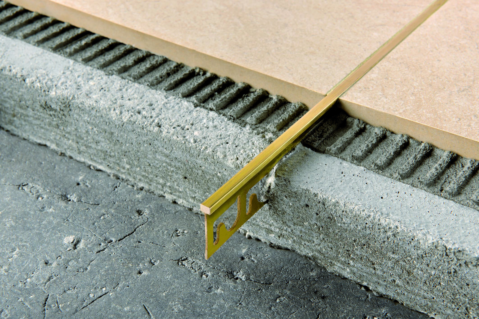 Progress Projoint Natúr Sárgaréz Burkolatváltó profil 5x25 mm (2,7 m/szál)