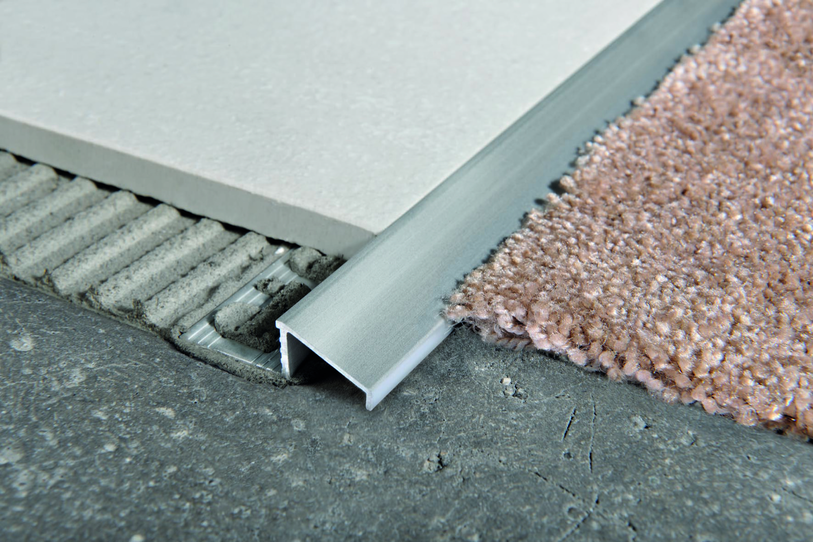 Progress Procarpet ALL Eloxált Ezüst Alumínium Szintkiegyenlítő Burkolatváltó profil 10 mm (2,7 m/szál)